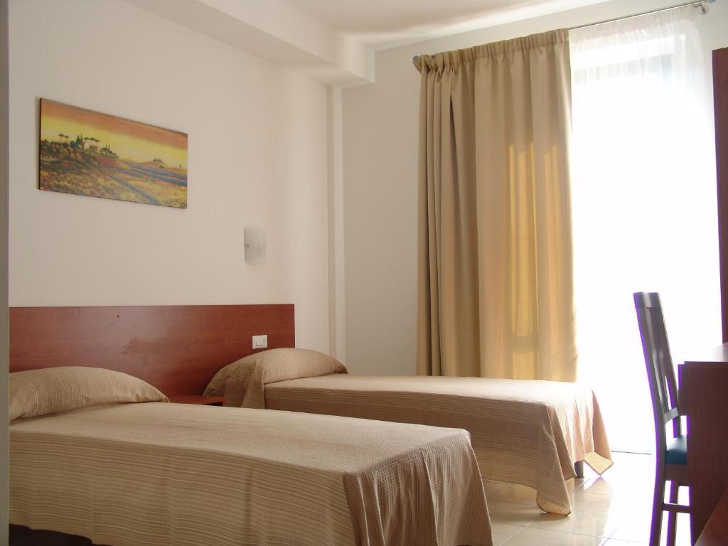 Hotel Villa Adriatica Portocannone Habitación foto