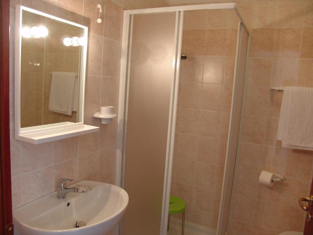Hotel Villa Adriatica Portocannone Habitación foto